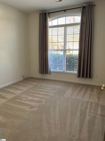 10 Hanging Moss Lane, Greenville, SC 29615