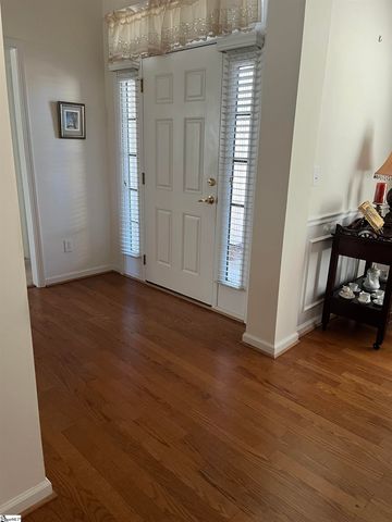 10 Hanging Moss Lane, Greenville, SC 29615