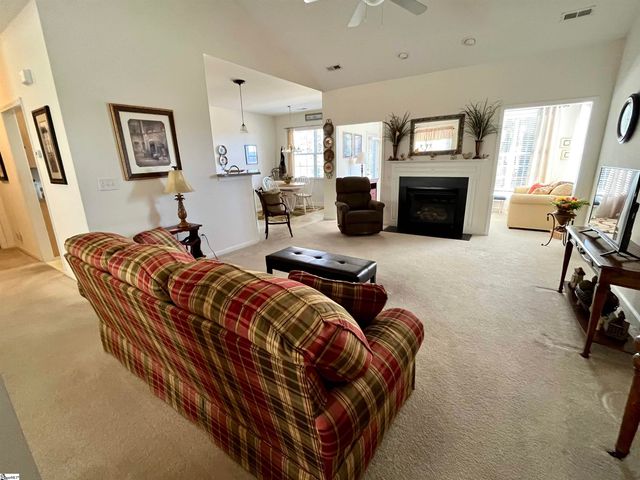 10 Hanging Moss Lane, Greenville, SC 29615