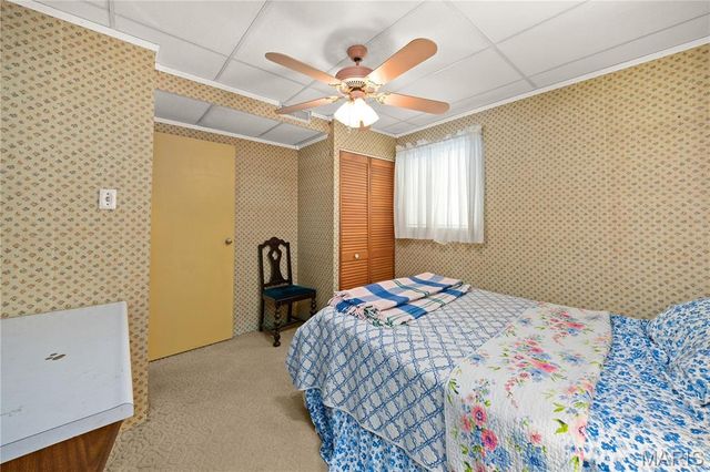 114 Saint James Lane, East St Louis, IL 62206