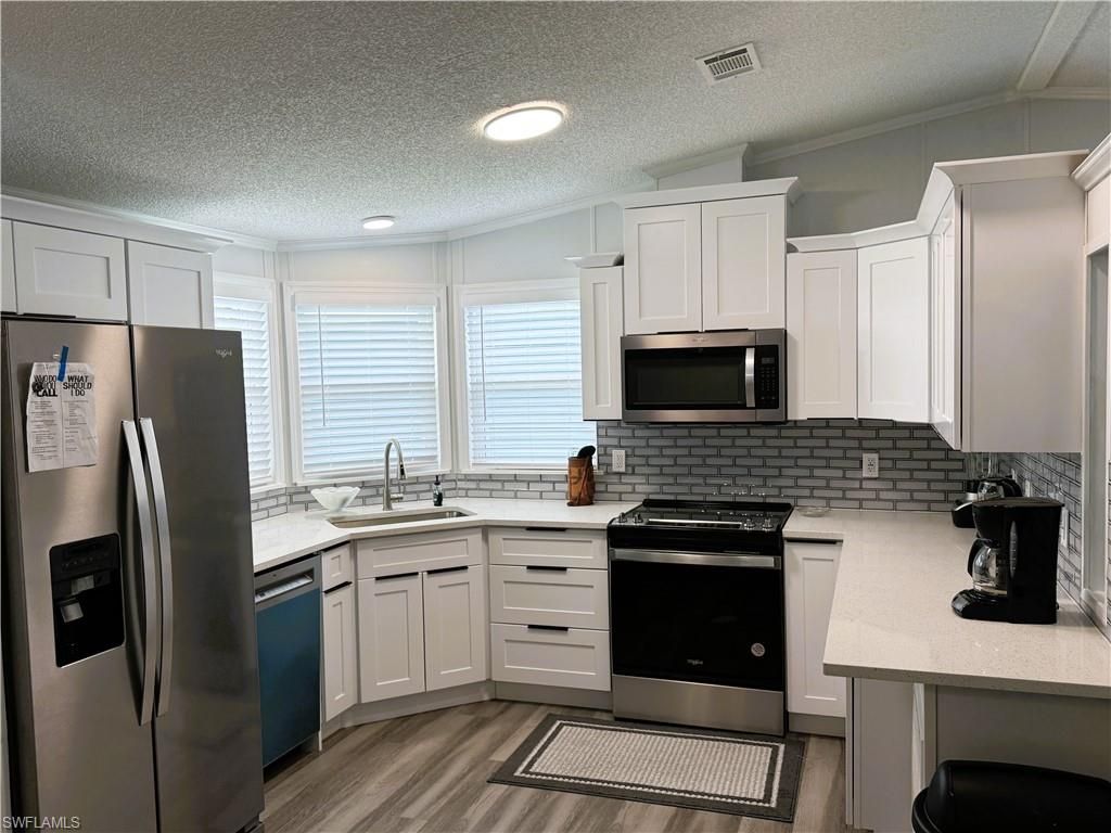 3158 Bunny Run DR, North Fort Myers, FL 33917