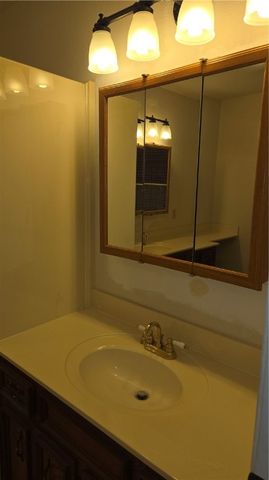 2486 Oak Park Dr, Ingleside, TX 78362