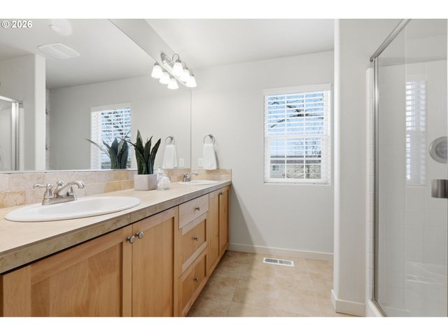 11108 Sw DAVOS Ln, Wilsonville, OR 97070