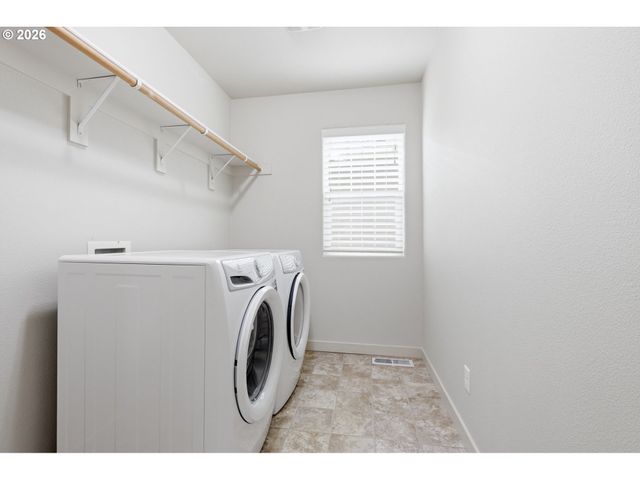 11108 Sw DAVOS Ln, Wilsonville, OR 97070