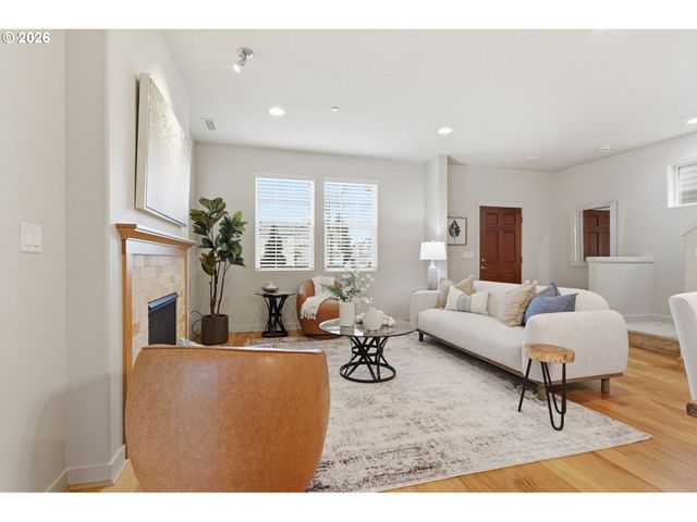 11108 Sw DAVOS Ln, Wilsonville, OR 97070