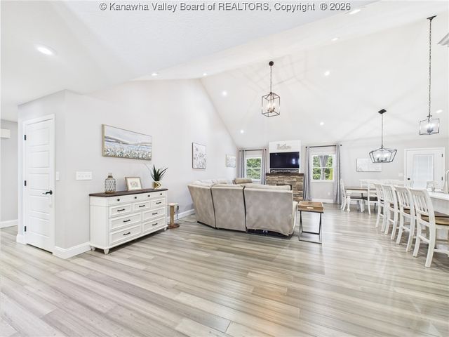 103 Limestone Drive, Eleanor, WV 25070