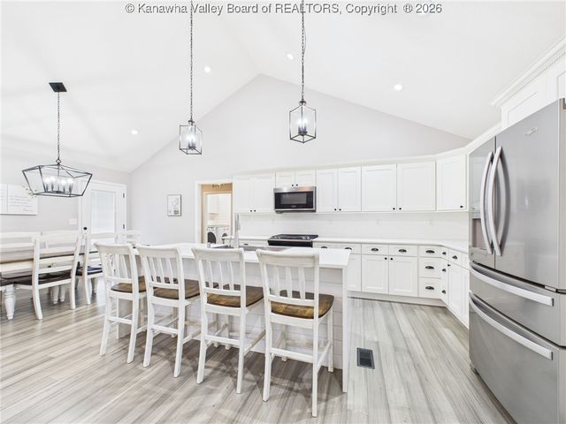 103 Limestone Drive, Eleanor, WV 25070