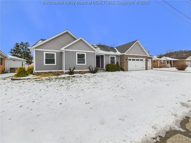 103 Limestone Drive, Eleanor, WV 25070