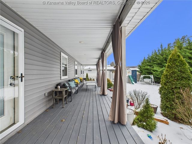 103 Limestone Drive, Eleanor, WV 25070