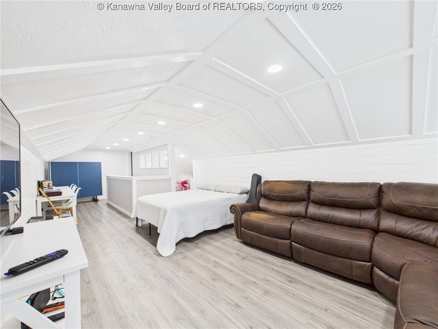 103 Limestone Drive, Eleanor, WV 25070