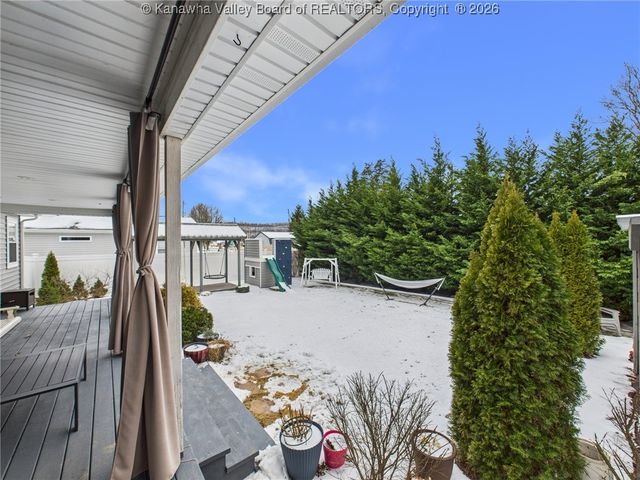 103 Limestone Drive, Eleanor, WV 25070