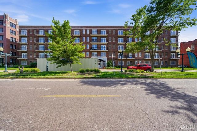 5630 Pershing Avenue 46, St Louis, MO 63112
