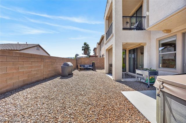 1044 Via Saint Lucia Place, Henderson, NV 89011