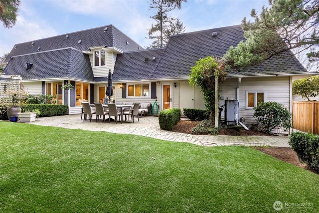 8280 SE 61st Street, Mercer Island, WA 98040