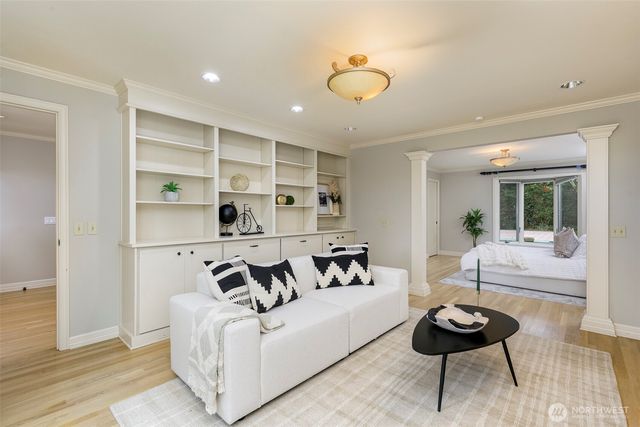 8280 SE 61st Street, Mercer Island, WA 98040