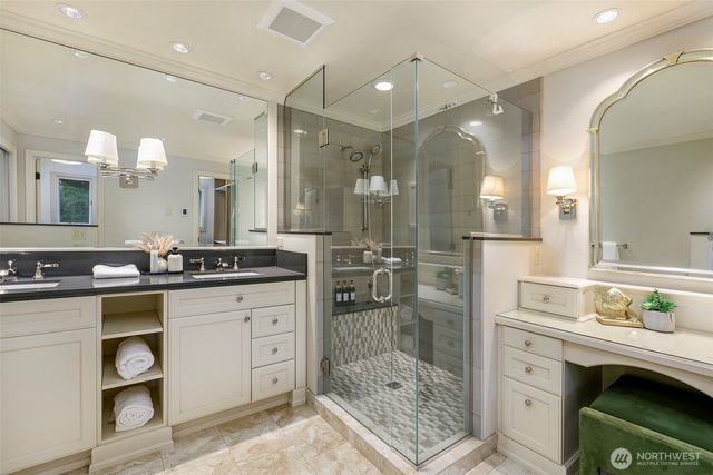 8280 SE 61st Street, Mercer Island, WA 98040