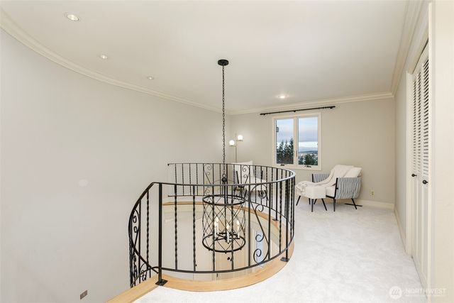 8280 SE 61st Street, Mercer Island, WA 98040