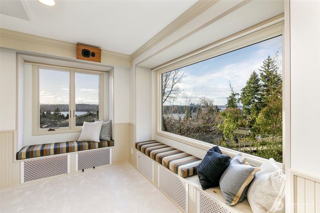 8280 SE 61st Street, Mercer Island, WA 98040