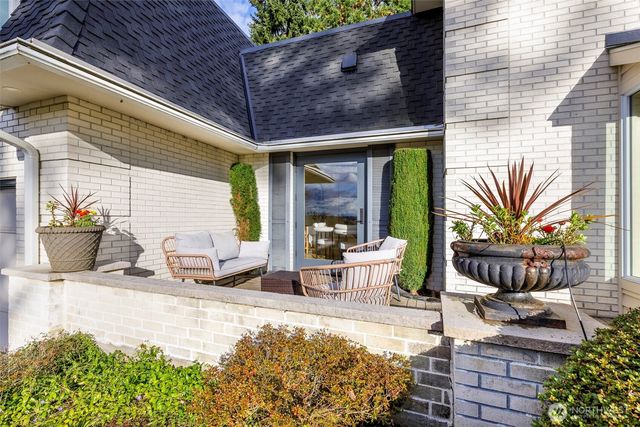 8280 SE 61st Street, Mercer Island, WA 98040