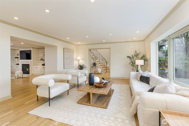 8280 SE 61st Street, Mercer Island, WA 98040