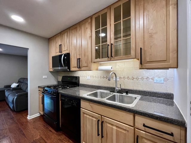 444 N Wilke Road 205, Palatine, IL 60074