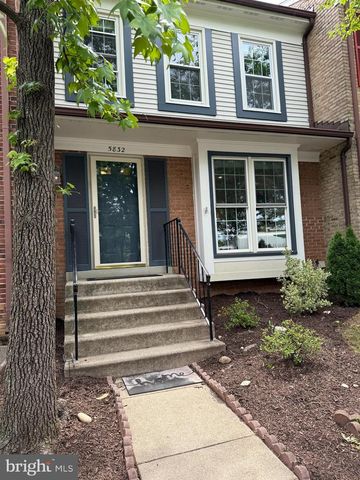 5832 APSLEY HOUSE CT, Alexandria, VA 22310