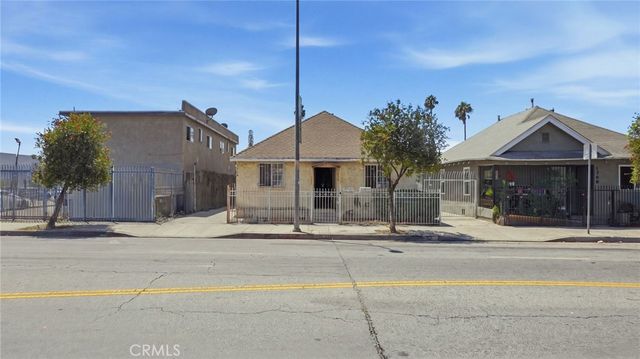 1374 E Vernon, Los Angeles, CA 90011