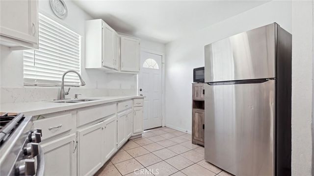 1374 E Vernon, Los Angeles, CA 90011