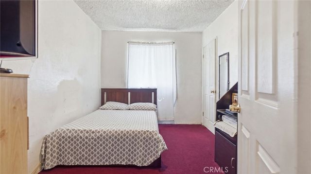 1374 E Vernon, Los Angeles, CA 90011