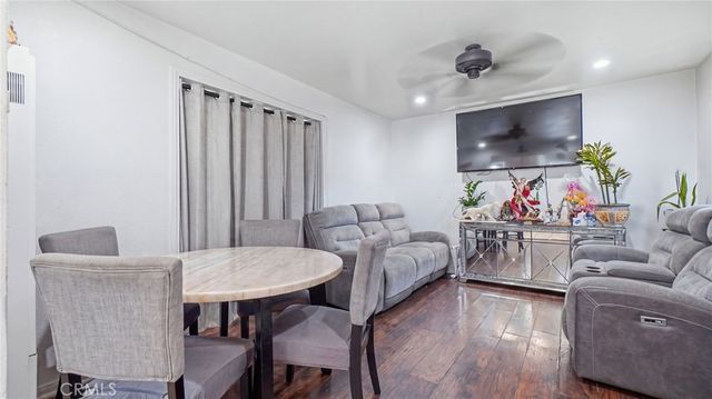 1374 E Vernon, Los Angeles, CA 90011