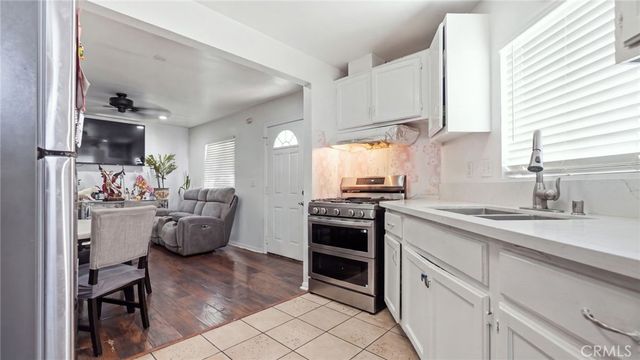 1374 E Vernon, Los Angeles, CA 90011