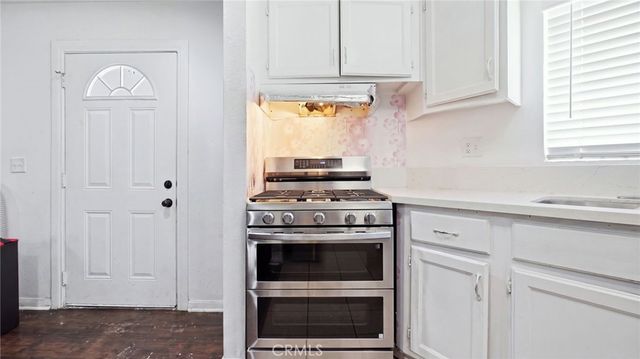 1374 E Vernon, Los Angeles, CA 90011