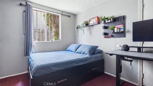 1374 E Vernon, Los Angeles, CA 90011