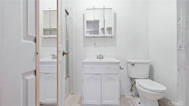 1374 E Vernon, Los Angeles, CA 90011