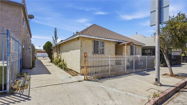 1374 E Vernon, Los Angeles, CA 90011