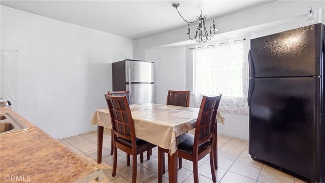 1374 E Vernon, Los Angeles, CA 90011
