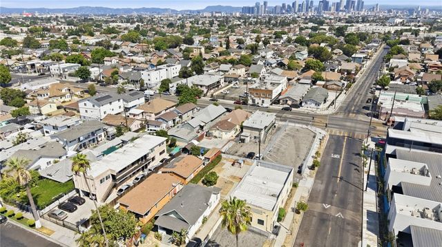 1374 E Vernon, Los Angeles, CA 90011