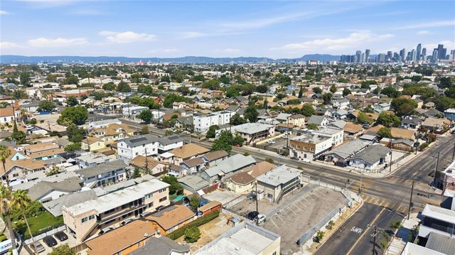 1374 E Vernon, Los Angeles, CA 90011