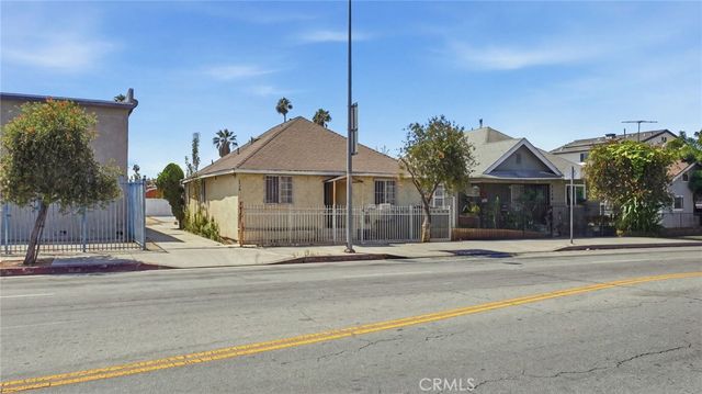 1374 E Vernon, Los Angeles, CA 90011