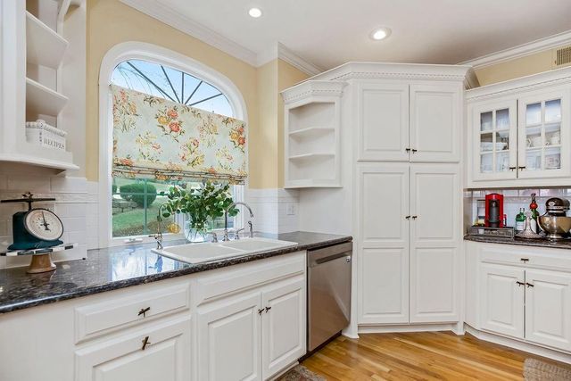 26266 W 110th Terrace, Olathe, KS 66061