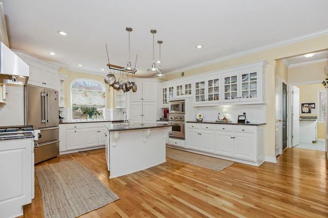 26266 W 110th Terrace, Olathe, KS 66061