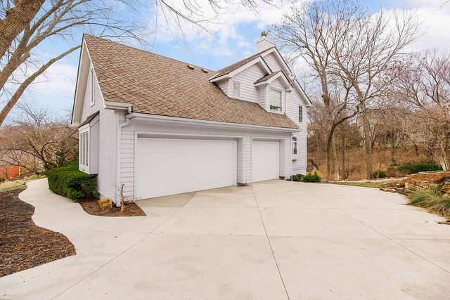 26266 W 110th Terrace, Olathe, KS 66061