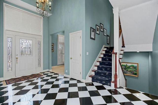 26266 W 110th Terrace, Olathe, KS 66061