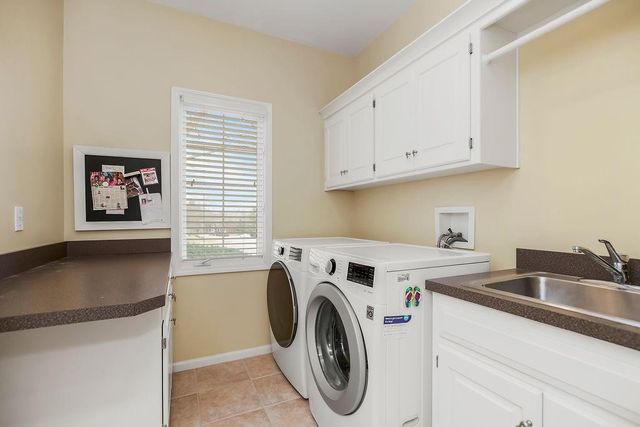 26266 W 110th Terrace, Olathe, KS 66061