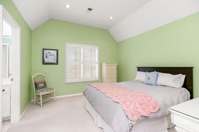 26266 W 110th Terrace, Olathe, KS 66061