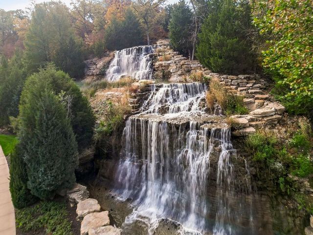 26266 W 110th Terrace, Olathe, KS 66061