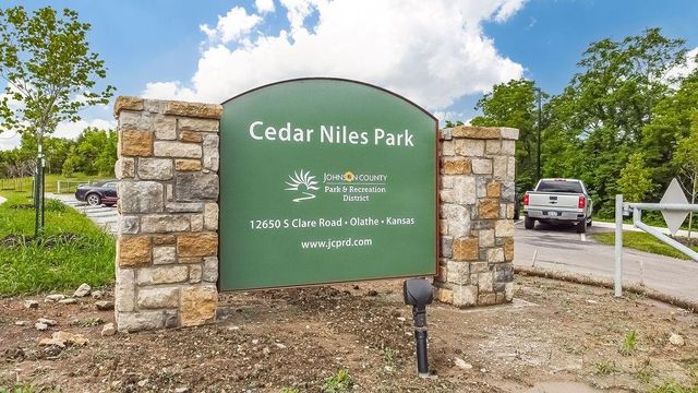 26266 W 110th Terrace, Olathe, KS 66061