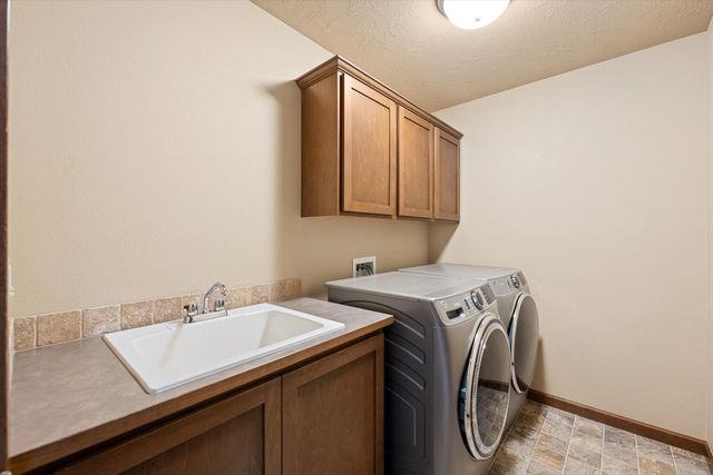 17709 E Daystar Rd, Greenacres, WA 99016