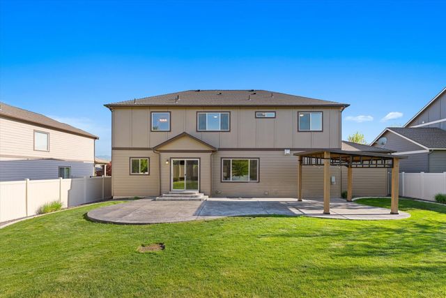 17709 E Daystar Rd, Greenacres, WA 99016