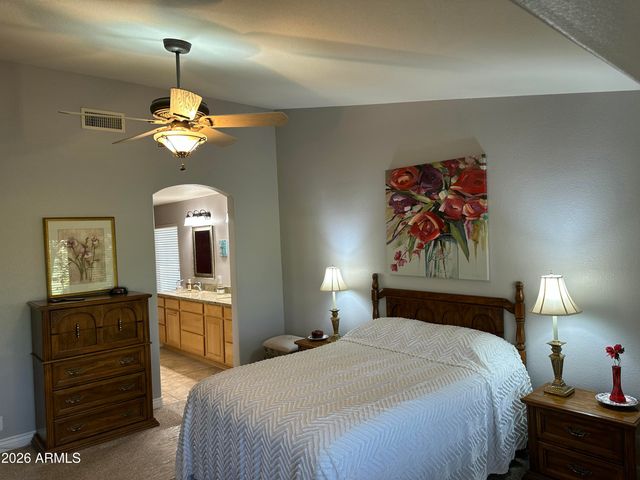 8914 W WESCOTT Drive W, Peoria, AZ 85382